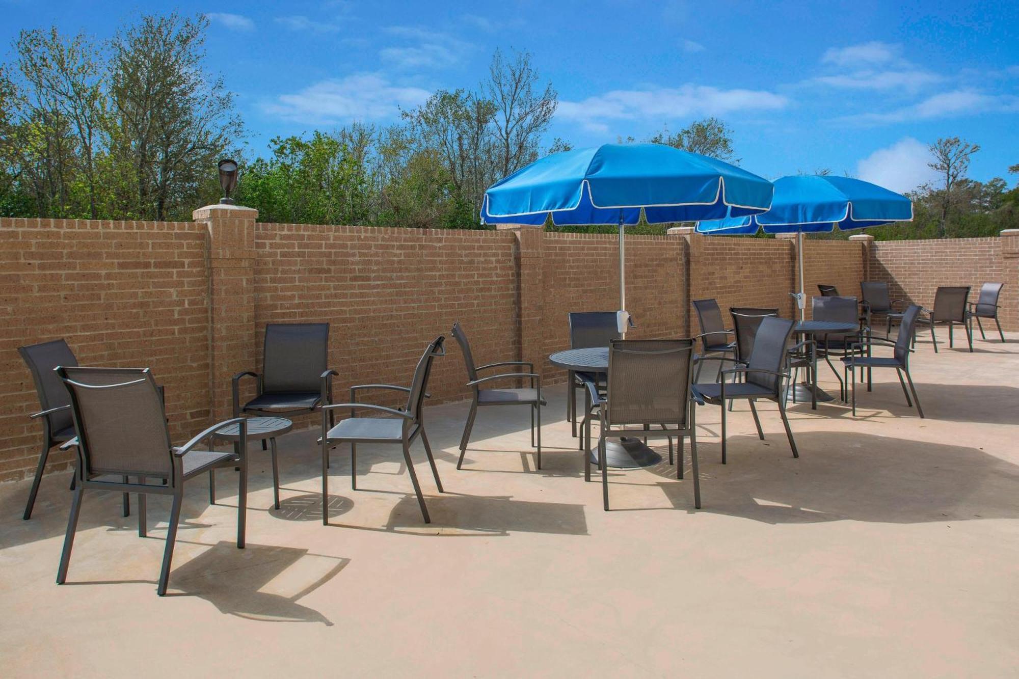 Fairfield Inn & Suites By Marriott Cut Off-Galliano Exterior photo